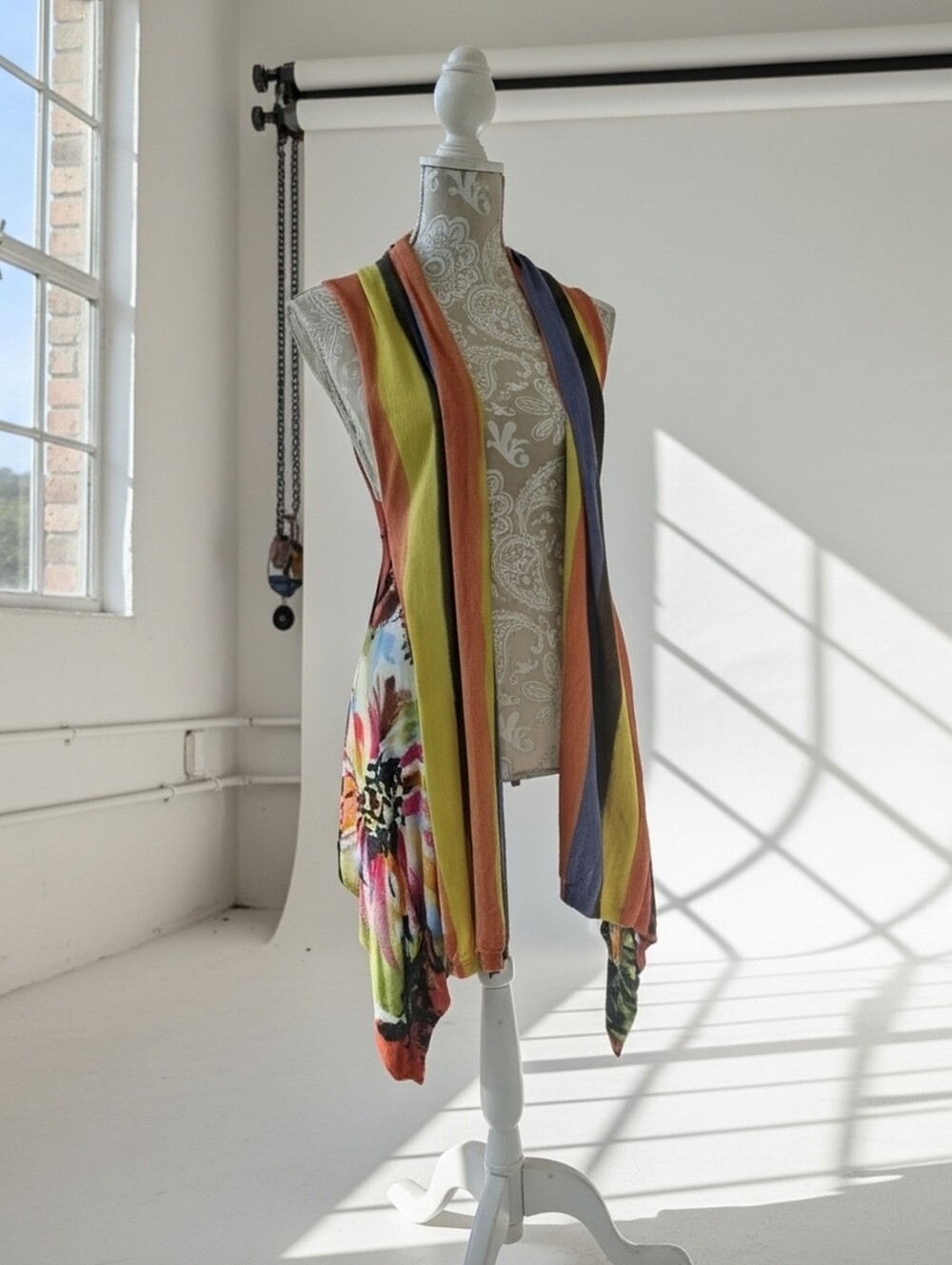 Anthropologie Adore Boho Artsy Colorful Sleeveless Cardigan Size S